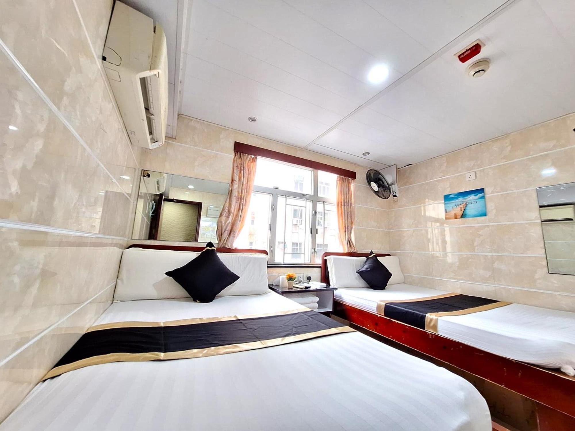Guest house International Metro